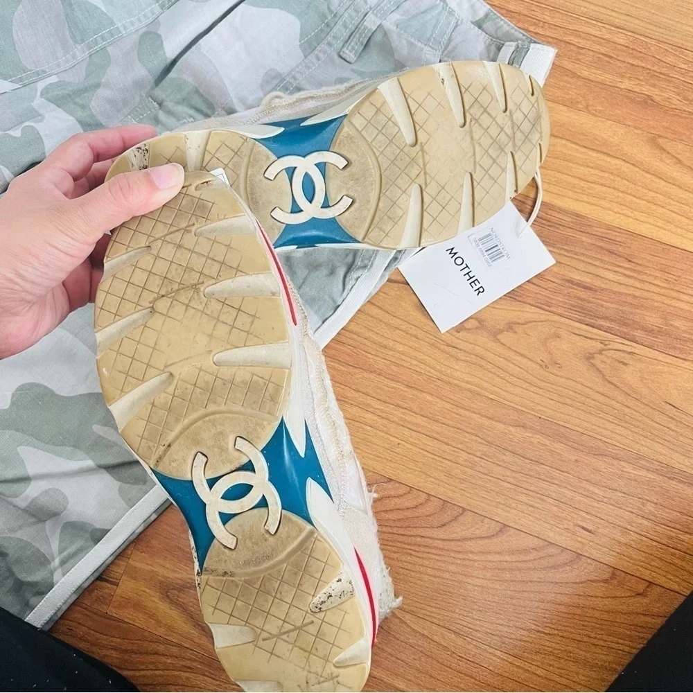 Chanel tennis shoes/ sneakers size 37 twill cream